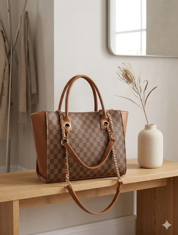 Chain Luxe Carry